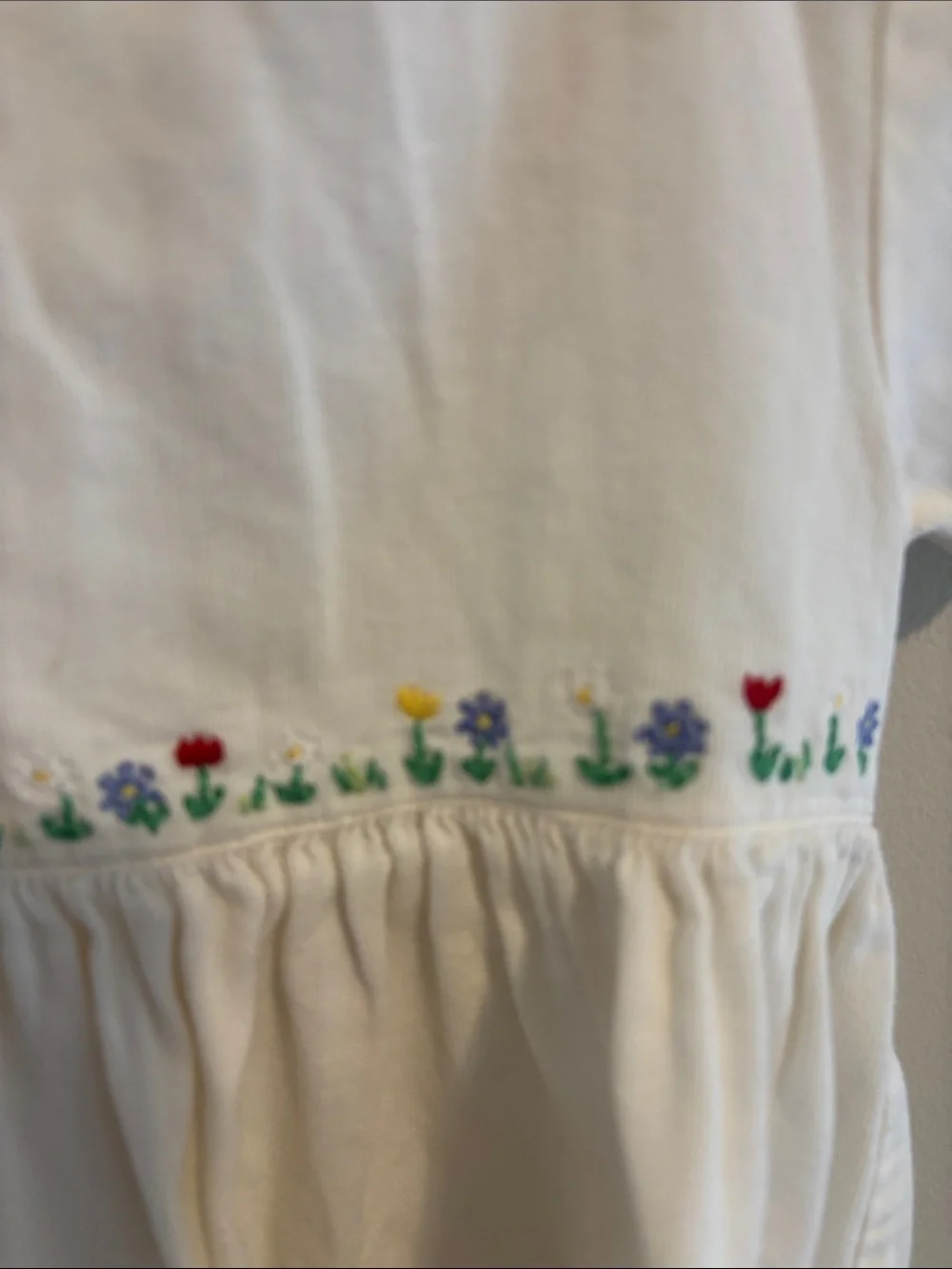 Baby Gap White Corduroy Dress Girls Size 30-36 Months Embroidered Flower Collar